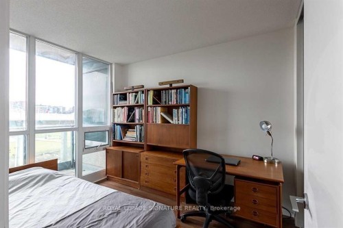 729-231 Fort York Boulevard, Toronto, ON - Indoor Photo Showing Other Room
