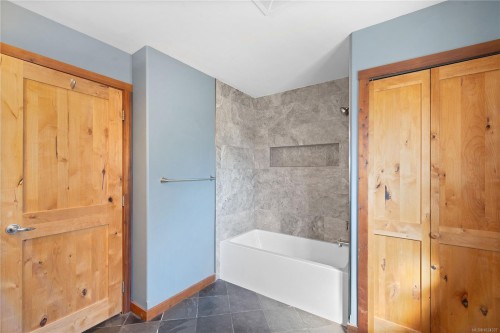 2405 Lindsey Rd, Nanaimo, BC 