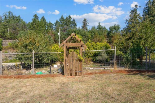 2405 Lindsey Rd, Nanaimo, BC 