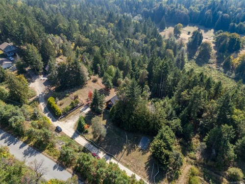 2405 Lindsey Rd, Nanaimo, BC 