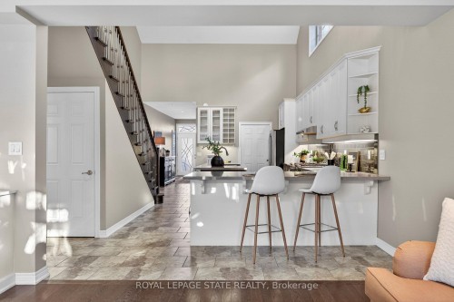 27 Black Walnut Crescent, Hamilton, ON 