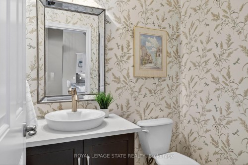 27 Black Walnut Crescent, Hamilton, ON 