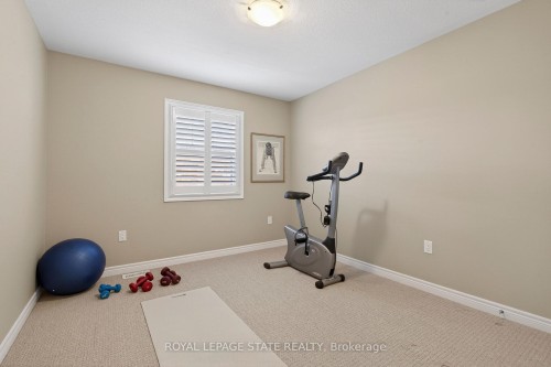 27 Black Walnut Crescent, Hamilton, ON 