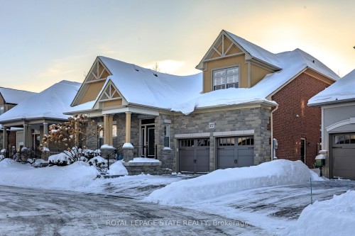 27 Black Walnut Crescent, Hamilton, ON 