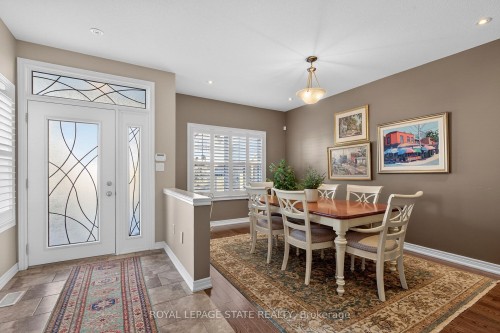 27 Black Walnut Crescent, Hamilton, ON 