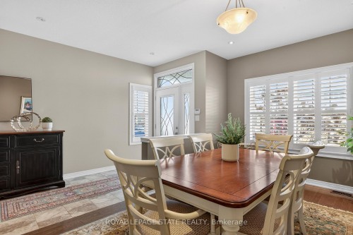 27 Black Walnut Crescent, Hamilton, ON 