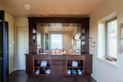 3354 Haida Dr, Colwood, BC 