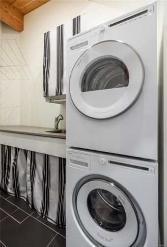 G-221 Glacier View Rd, Comox, BC 