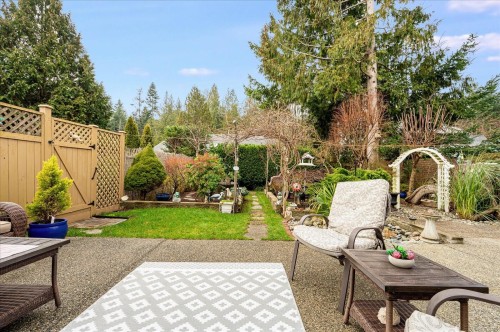 11-820 Chestnut St, Qualicum Beach, BC 