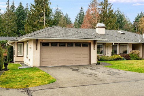 11-820 Chestnut St, Qualicum Beach, BC 