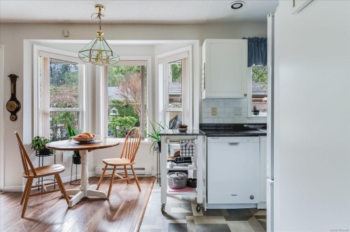 11-820 Chestnut St, Qualicum Beach, BC 