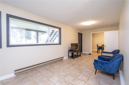 241 Carnegie St, Campbell River, BC 