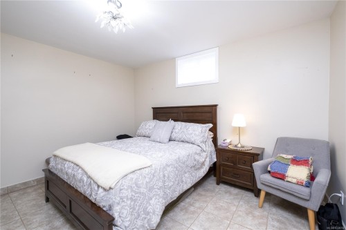 241 Carnegie St, Campbell River, BC 