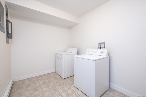 241 Carnegie St, Campbell River, BC 