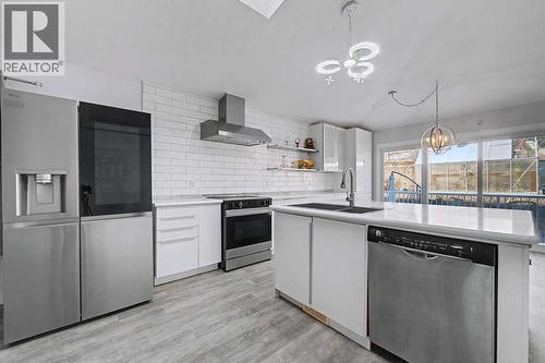 267 Panamount Hill Nw, Calgary, AB - Indoor Photo Showing Kitchen With Stainless Steel Kitchen With Upgraded Kitchen