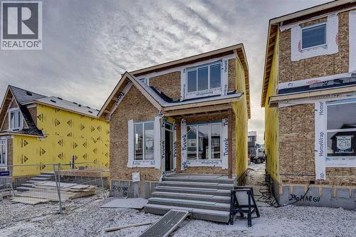 300 Marmot Grove NW  Calgary, AB T3R 2J1