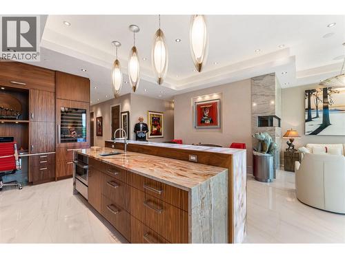 2245 Abbott Street Unit# 301, Kelowna, BC - Indoor