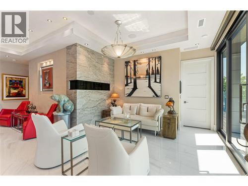 2245 Abbott Street Unit# 301, Kelowna, BC - Indoor