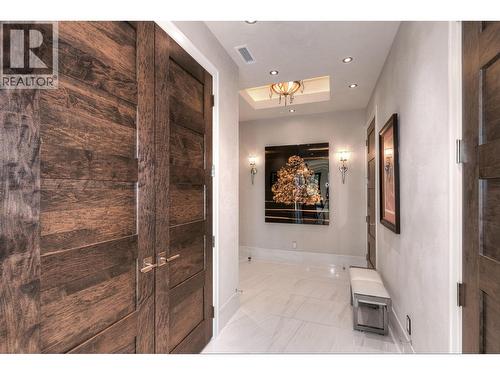 2245 Abbott Street Unit# 301, Kelowna, BC - Indoor