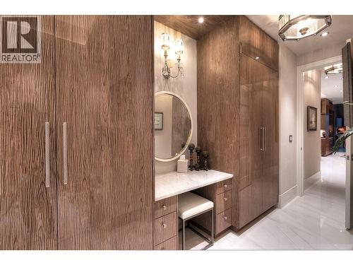 2245 Abbott Street Unit# 301, Kelowna, BC - Indoor