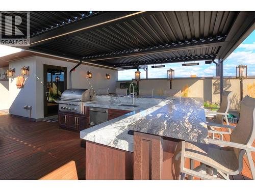 2245 Abbott Street Unit# 301, Kelowna, BC - Outdoor