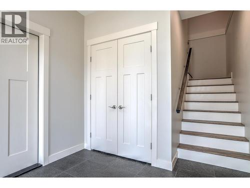 9834 Cathedral Drive, Silver Star, BC - Indoor Photo Showing Other Room