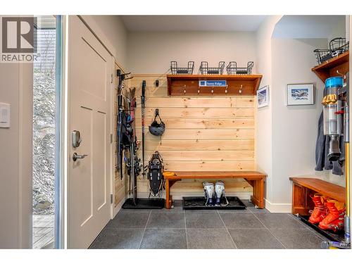 9834 Cathedral Drive, Silver Star, BC - Indoor Photo Showing Other Room