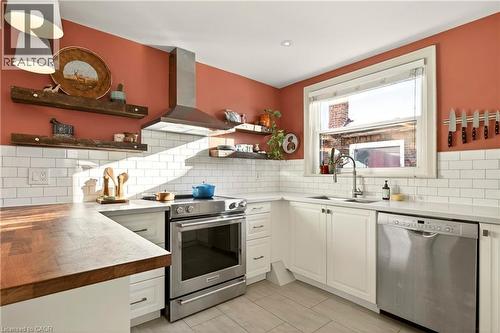 136 Hunter Street W, Hamilton, ON - Indoor Photo Showing Kitchen With Stainless Steel Kitchen