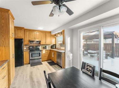 1016 Radisson Ave, Winnipeg, MB 