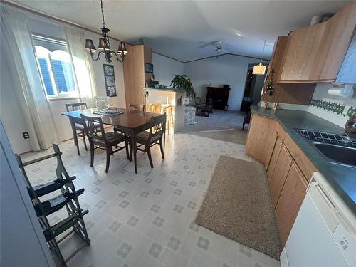23 Shay Crescent, Winnipeg, MB - Indoor Photo Showing Dining Room