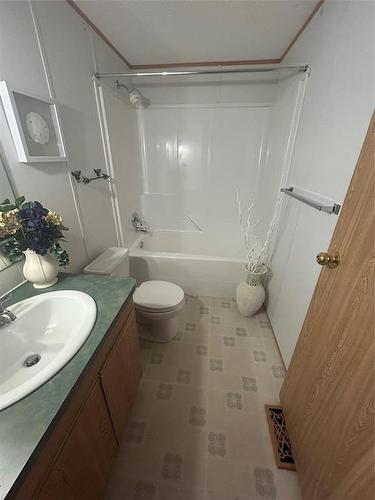 23 Shay Crescent, Winnipeg, MB - Indoor Photo Showing Bathroom