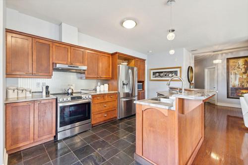 Kitchen - 201-100 Ch. Fraser, Gatineau (Aylmer), QC - Indoor Photo Showing Kitchen With Double Sink