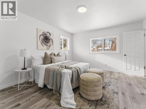 1457 S Cameron Boulevard, Windsor, ON - Indoor Photo Showing Bedroom
