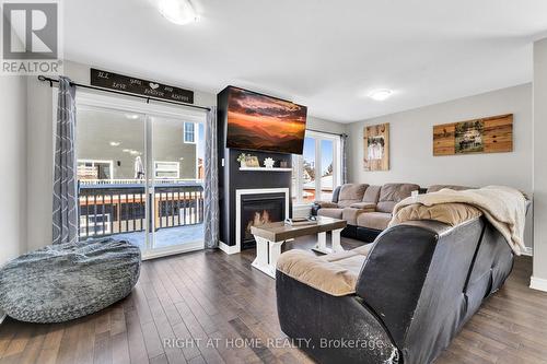 123 Antrim Street, Carleton Place, ON - Indoor Photo Showing Living Room With Fireplace