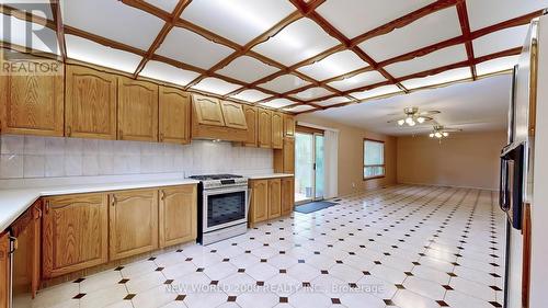 62 Langstaff Road W, Richmond Hill, ON - Indoor Photo Showing Kitchen