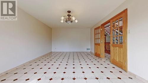 62 Langstaff Road W, Richmond Hill, ON - Indoor