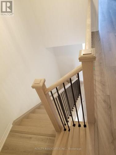 71 Schmeltzer Crescent, Richmond Hill, ON - Indoor Photo Showing Other Room