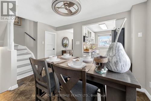 535 Shingle Bridge Place, Cambridge, ON - Indoor Photo Showing Dining Room
