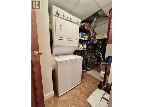 250 Marina Way Unit# 204, Penticton, BC - Indoor Photo Showing Laundry Room