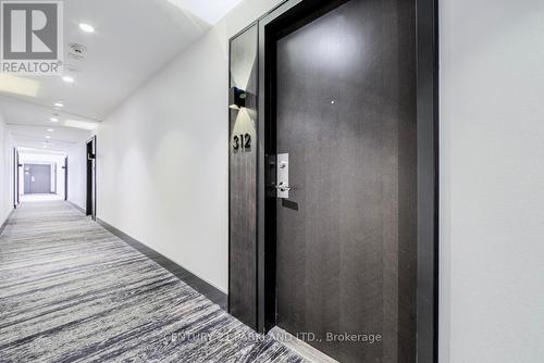 312 - 6 Parkwood Avenue, Toronto, ON - Indoor Photo Showing Other Room