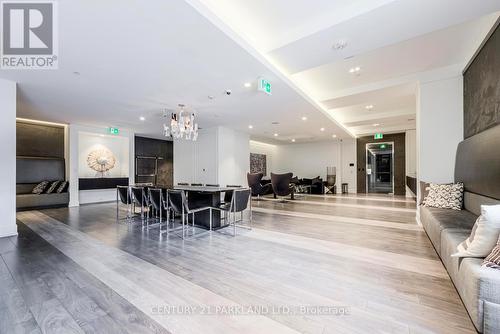312 - 6 Parkwood Avenue, Toronto, ON - Indoor Photo Showing Living Room