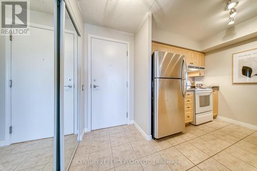 601 - 1200 The Esplanade Road N, Pickering, ON - Indoor Photo Showing Kitchen