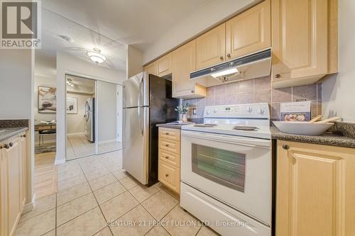 601 - 1200 The Esplanade Road N, Pickering, ON - Indoor Photo Showing Kitchen