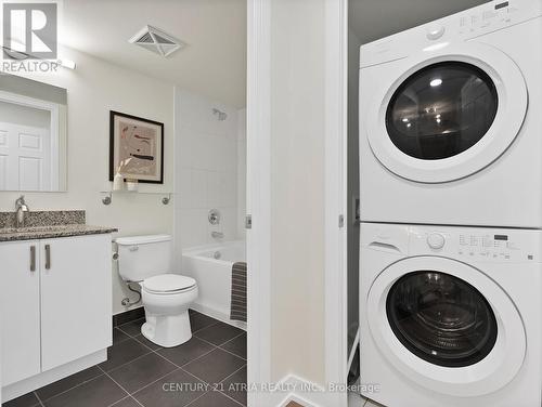 206 - 73 King William Crescent, Richmond Hill, ON - Indoor Photo Showing Laundry Room