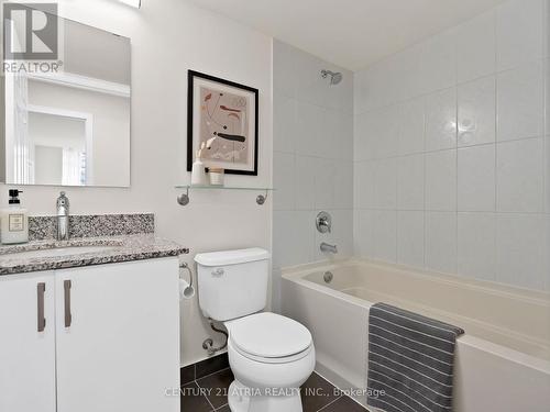 206 - 73 King William Crescent, Richmond Hill, ON - Indoor Photo Showing Bathroom