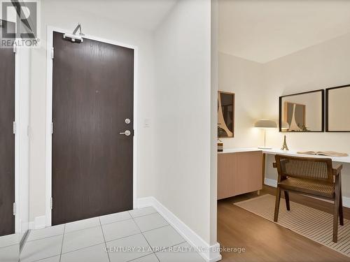 206 - 73 King William Crescent, Richmond Hill, ON - Indoor