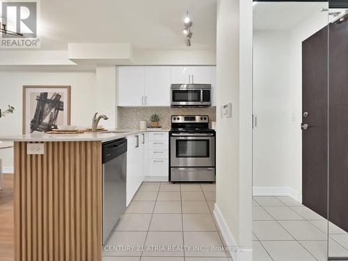 206 - 73 King William Crescent, Richmond Hill, ON - Indoor Photo Showing Kitchen With Stainless Steel Kitchen