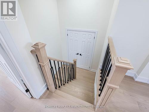 10 Eaglefield Gate, Brampton, ON - Indoor Photo Showing Other Room