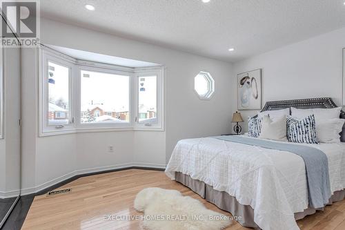 1192 Dream Crest Road, Mississauga, ON - Indoor Photo Showing Bedroom
