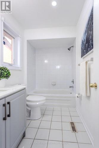 1192 Dream Crest Road, Mississauga, ON - Indoor Photo Showing Bathroom